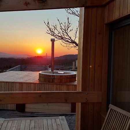 Panorama Glamping Vipavska Dolina Daire Dobravlje Dış mekan fotoğraf